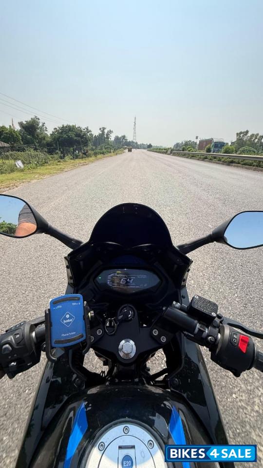 Bajaj Pulsar 220F BS6 Bajaj Pulsar 220F BS6