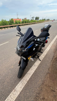 Bajaj Pulsar 220F BS6