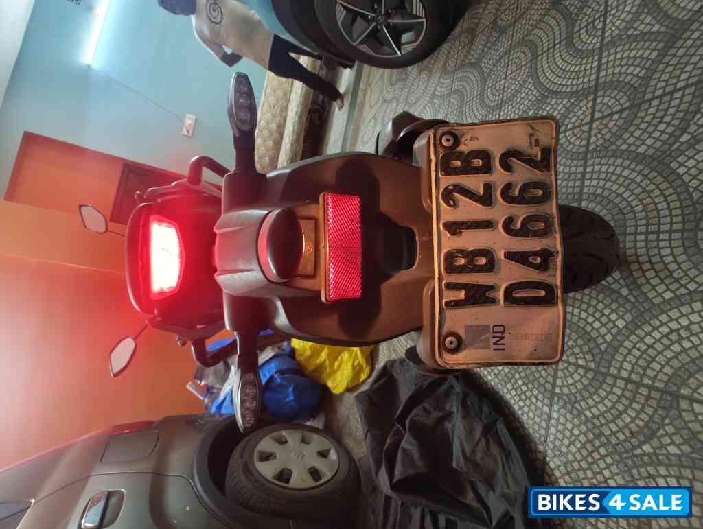 White Yamaha MT-15 BS6 White Yamaha MT-15 BS6