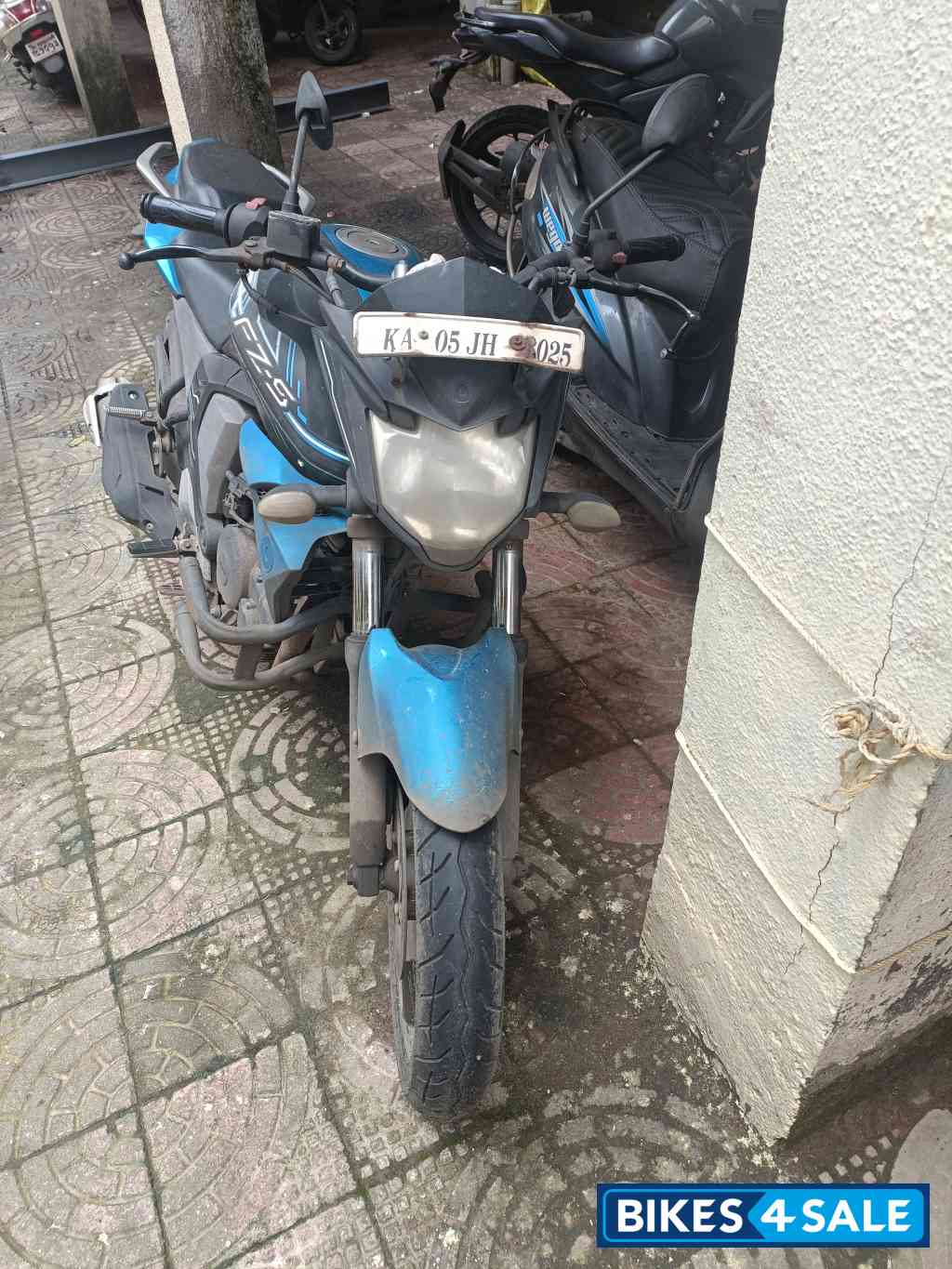 Yamaha FZ-S FI V2 Yamaha FZ-S FI V2