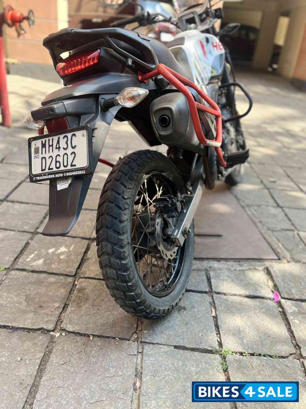 Red White Black - Rally Colors Hero Xpulse 200 4V Rally Edition Red White Black - Rally Colors Hero Xpulse 200 4V Rally Edition