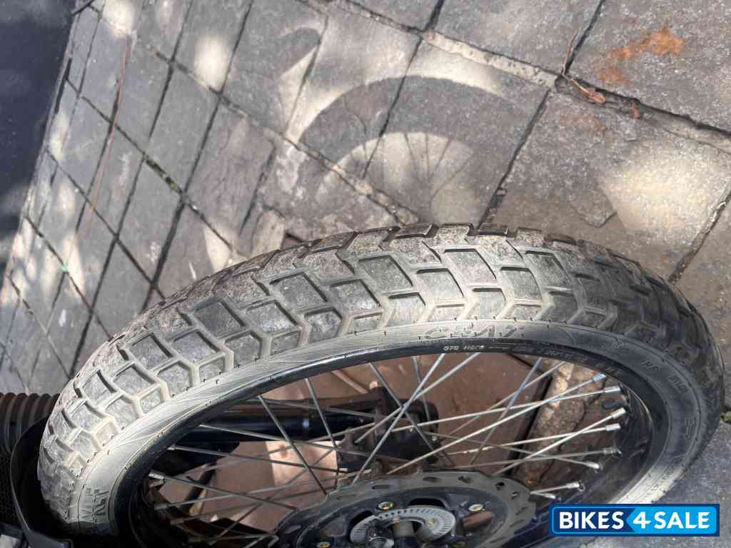 Red White Black - Rally Colors Hero Xpulse 200 4V Rally Edition Red White Black - Rally Colors Hero Xpulse 200 4V Rally Edition