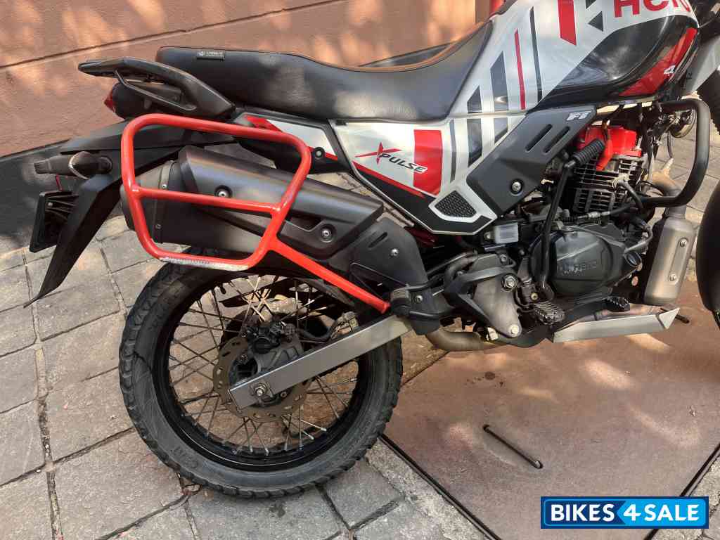 Red White Black - Rally Colors Hero Xpulse 200 4V Rally Edition Red White Black - Rally Colors Hero Xpulse 200 4V Rally Edition