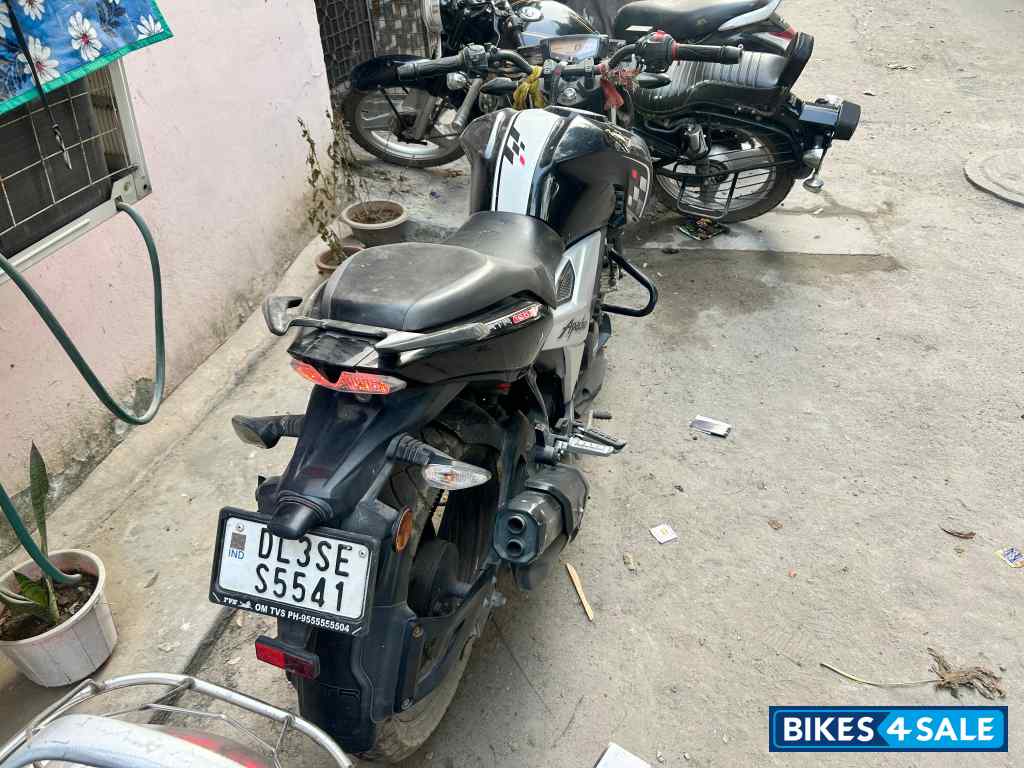 TVS Apache RTR 160 4V TVS Apache RTR 160 4V