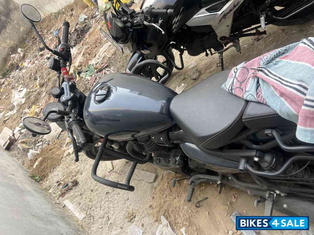 Royal Enfield Shotgun 650