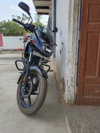 Bajaj Pulsar 125 Neon 2023 Model