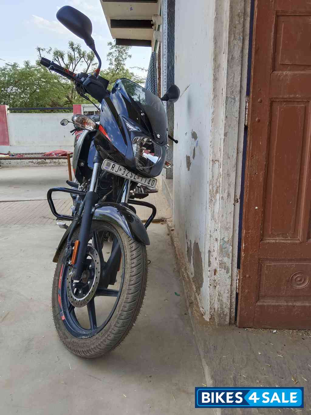 Bajaj Pulsar 125 Neon