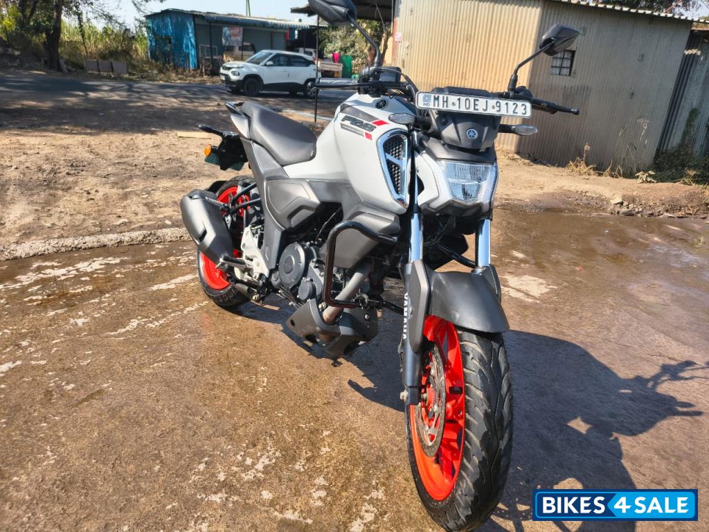 Yamaha FZ-S FI Ver 4.0