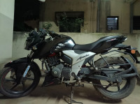 Black TVS Apache RTR 160 4V