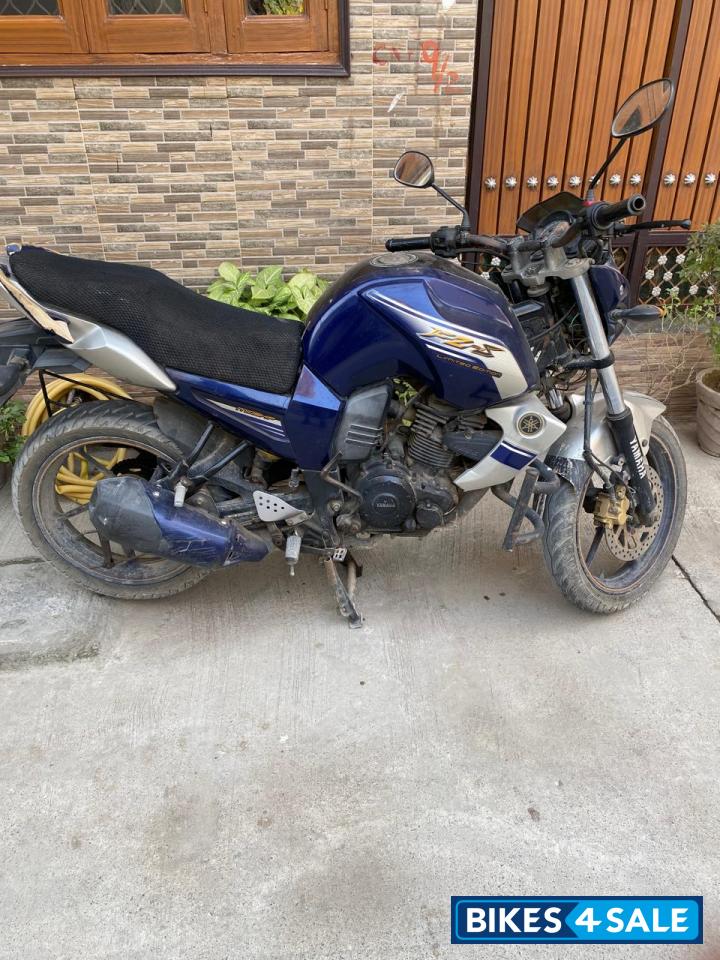 Blue Yamaha FZ-S