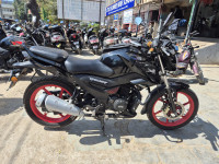 Black TVS Raider 125