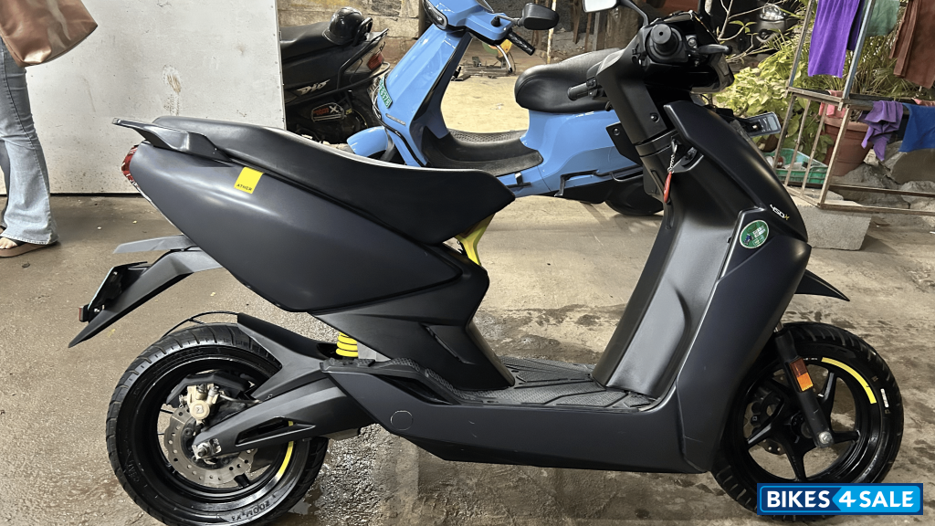 Space Grey Ather 450X Gen 3