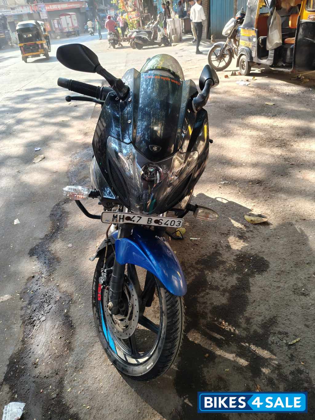 Bajaj Pulsar 220 DTSFi Bajaj Pulsar 220 DTSFi