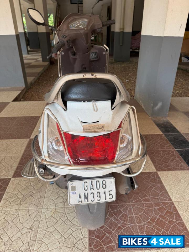Off White Honda Activa 5G Off White Honda Activa 5G