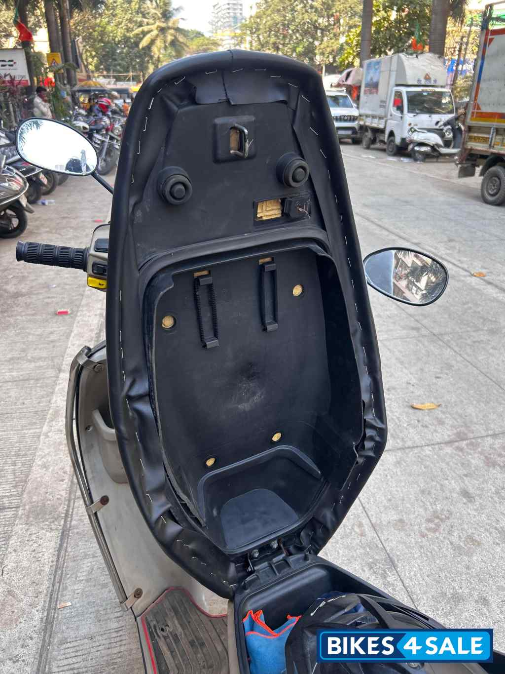 Blue TVS Jupiter ZX Disc BS6