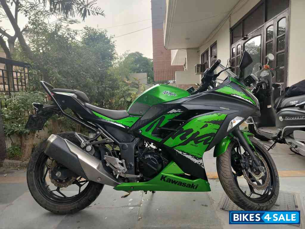 Candy Lime Green Kawasaki Ninja 300R