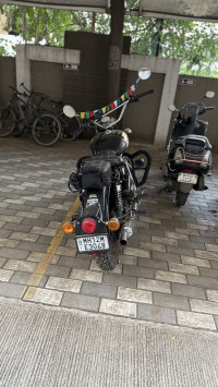 Black Royal Enfield Classic 350