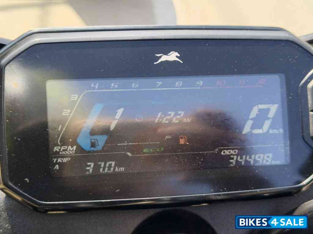 TVS Raider Split Seat