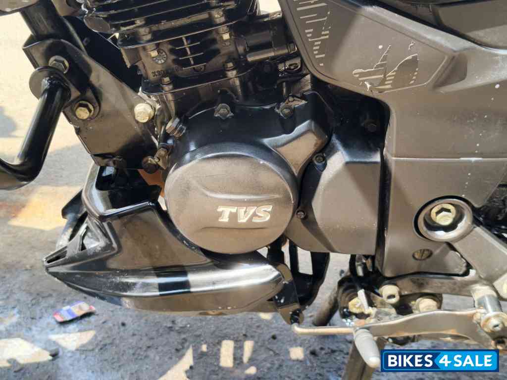 TVS Raider Split Seat TVS Raider Split Seat