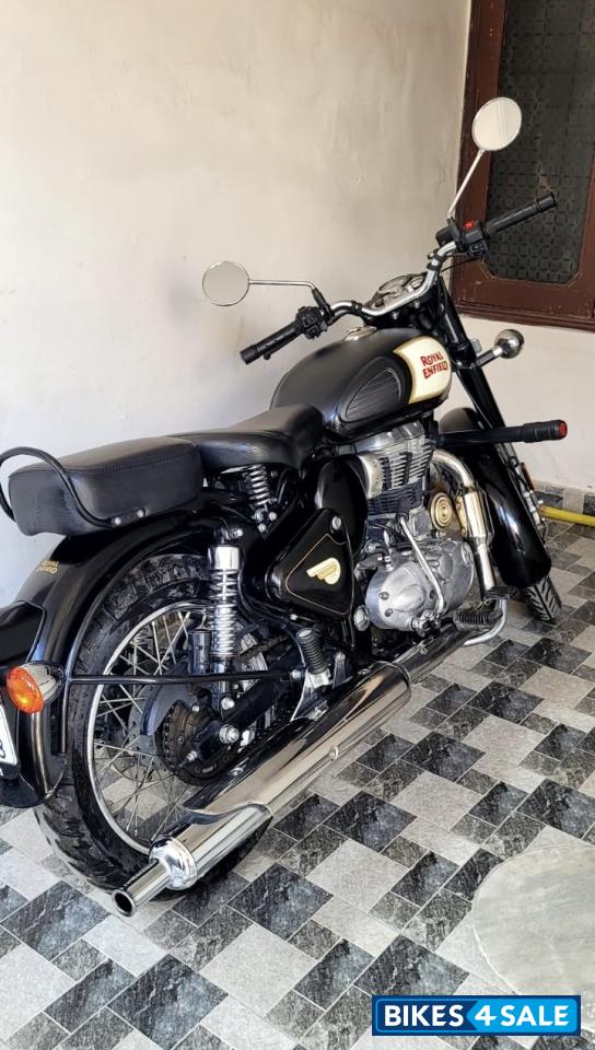 Black Royal Enfield Classic 350 Dual Channel BS6 Black Royal Enfield Classic 350 Dual Channel BS6