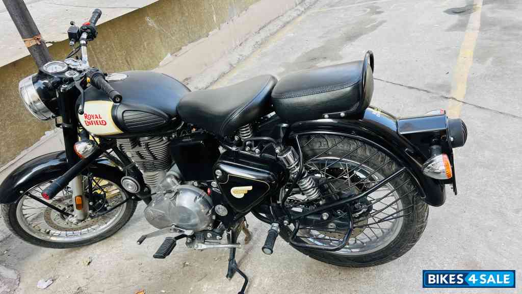 Black Royal Enfield Classic 350 Dual Channel BS6 Black Royal Enfield Classic 350 Dual Channel BS6