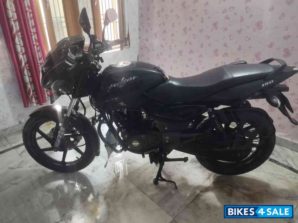 Zet Black Bajaj Pulsar 150 DTSi