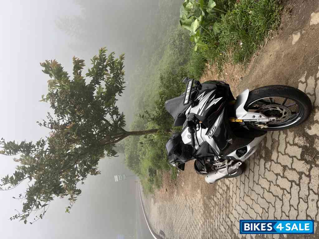 Yamaha R15 V4 Yamaha R15 V4