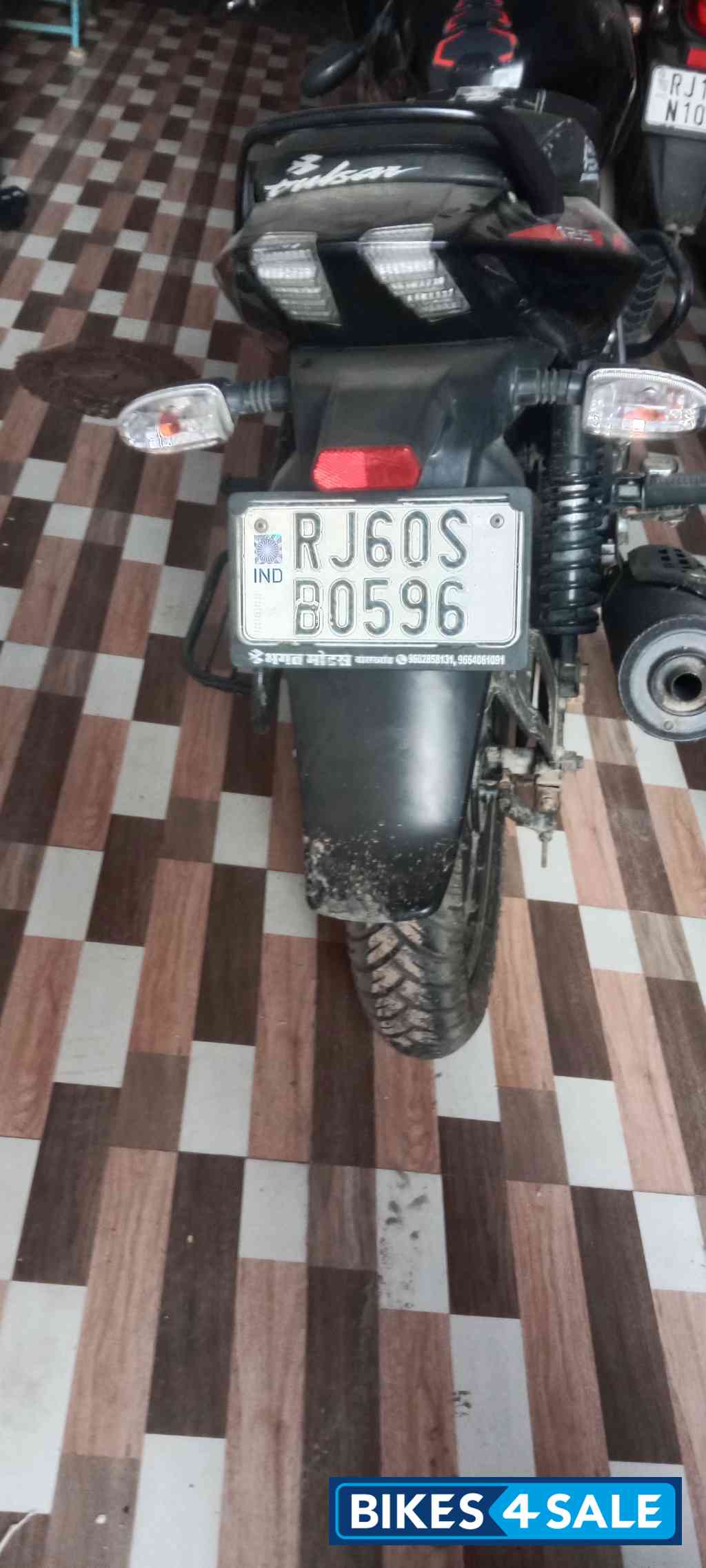 Black Red Bajaj Pulsar 125