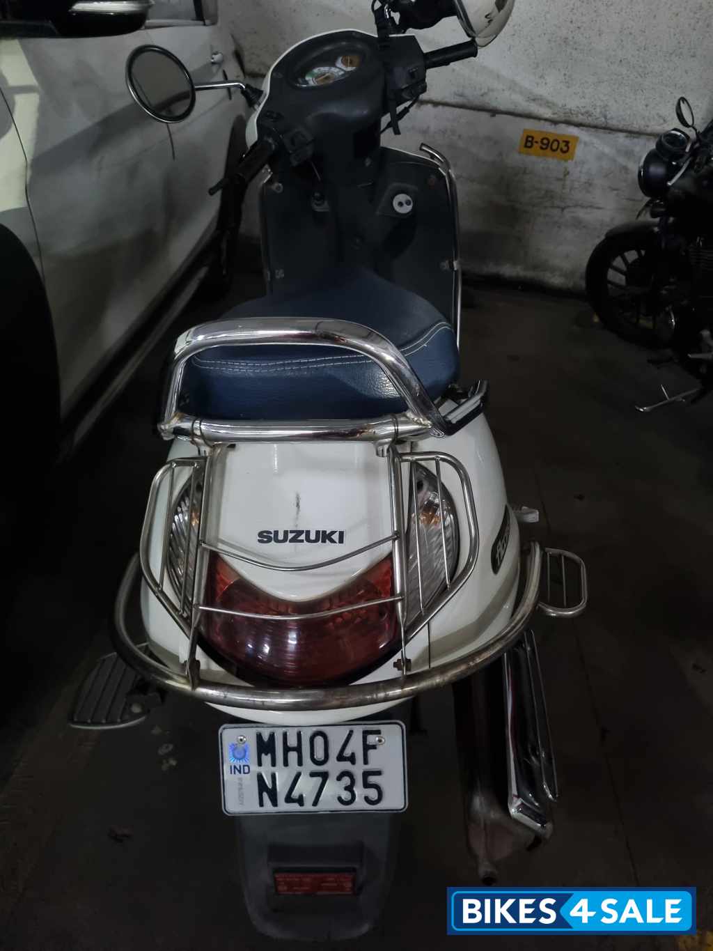 White Suzuki Access 125