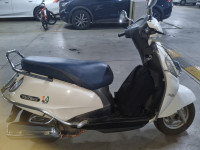 White Suzuki Access 125