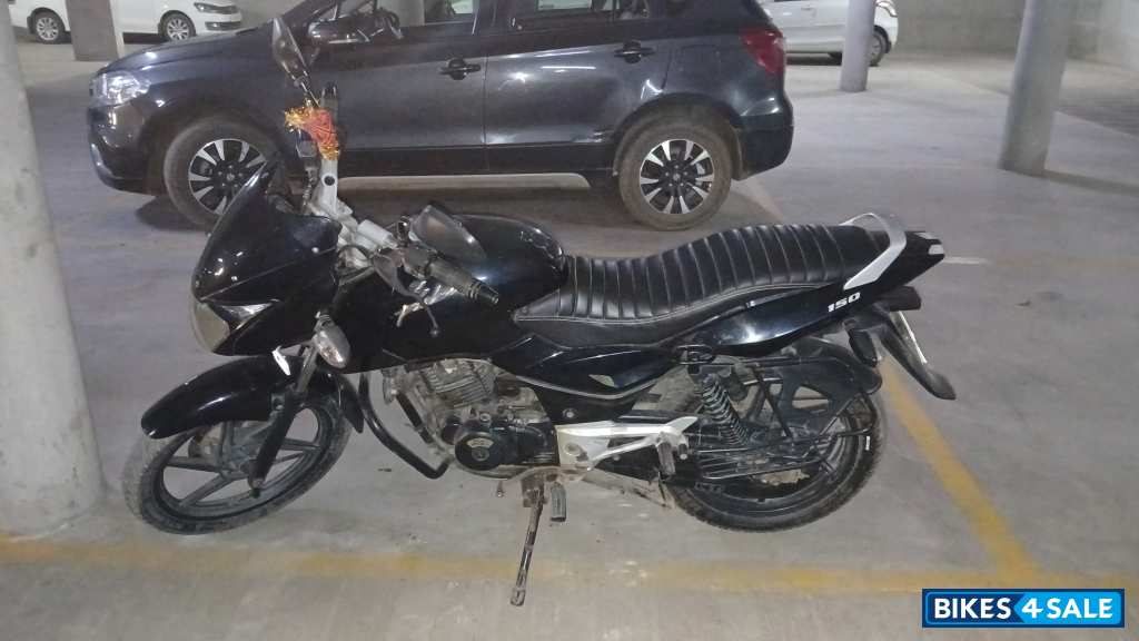 Black Bajaj Pulsar 150 DTSi