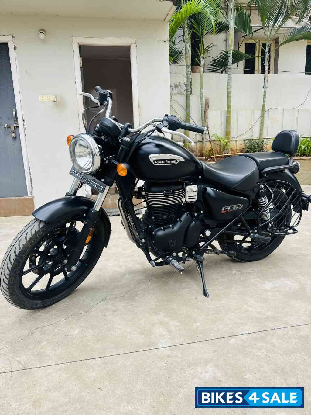 Royal Enfield Meteor 350 Stellar Royal Enfield Meteor 350 Stellar