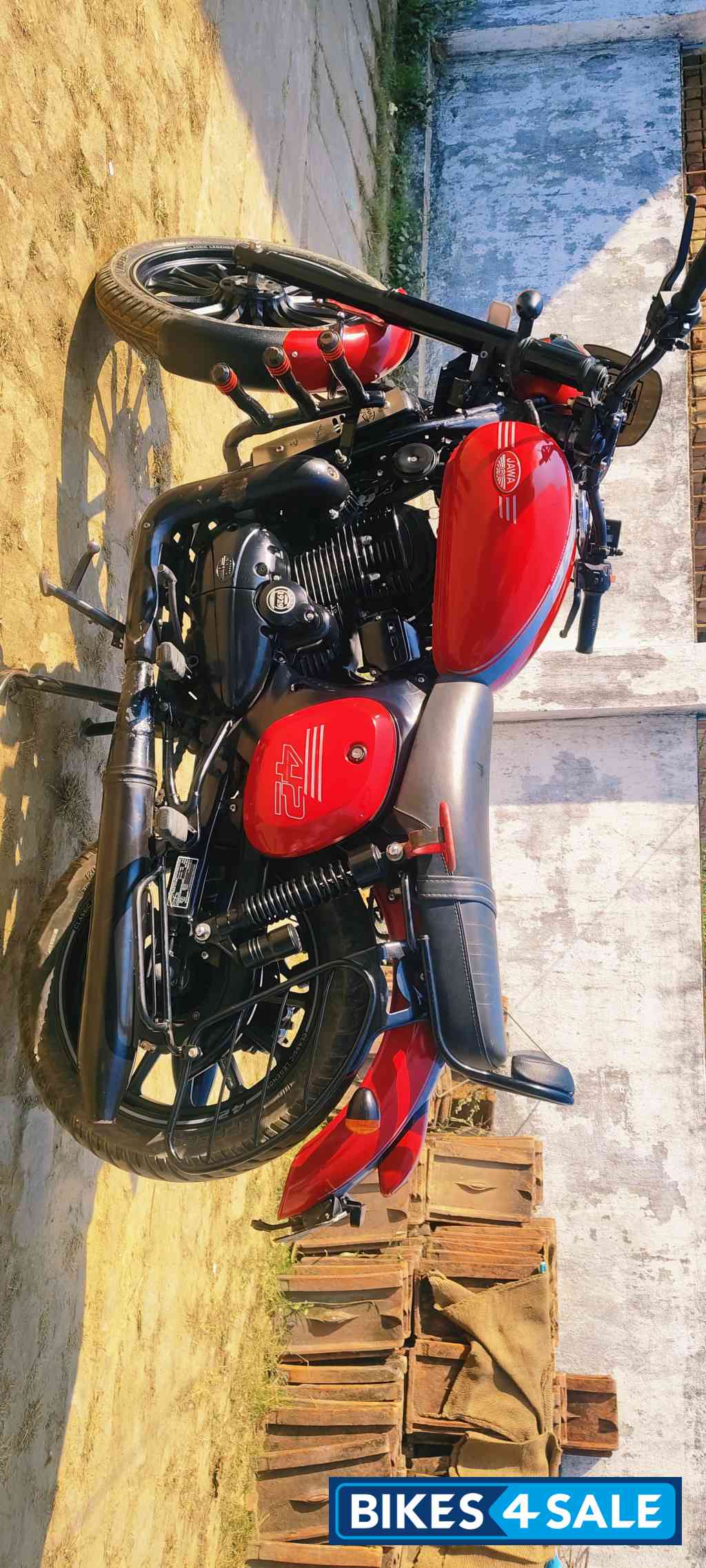 Jawa 42 Dual Channel ABS Orion Red