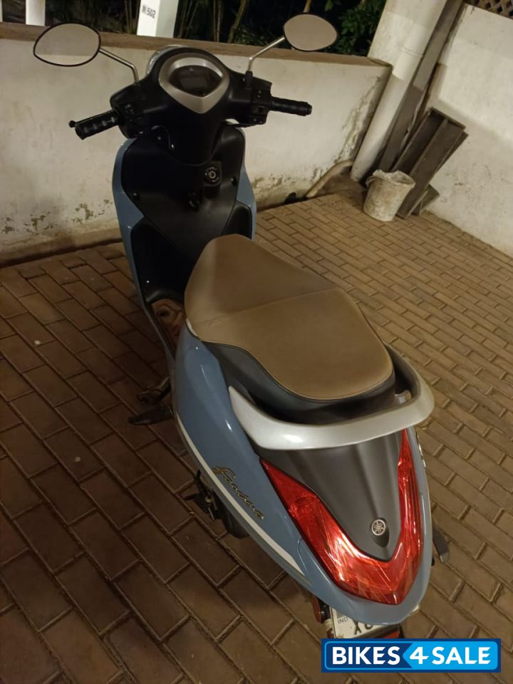 Cool Blue Yamaha Fascino 125 Fi Hybrid