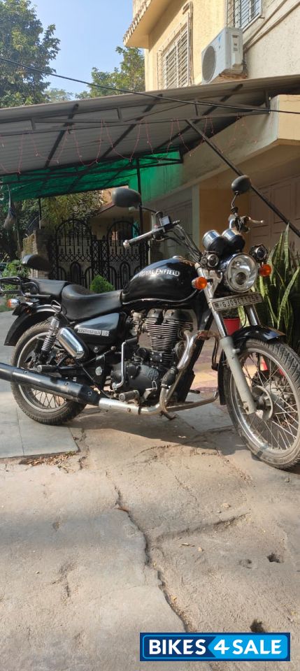Matt Black Royal Enfield Thunderbird 350