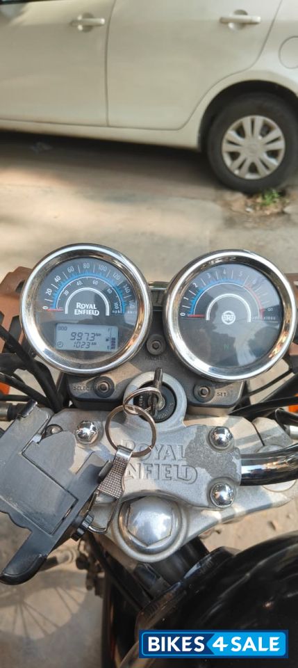 Matt Black Royal Enfield Thunderbird 350 Matt Black Royal Enfield Thunderbird 350