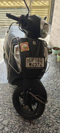 Black Suzuki Access 125 Special Edition BS6