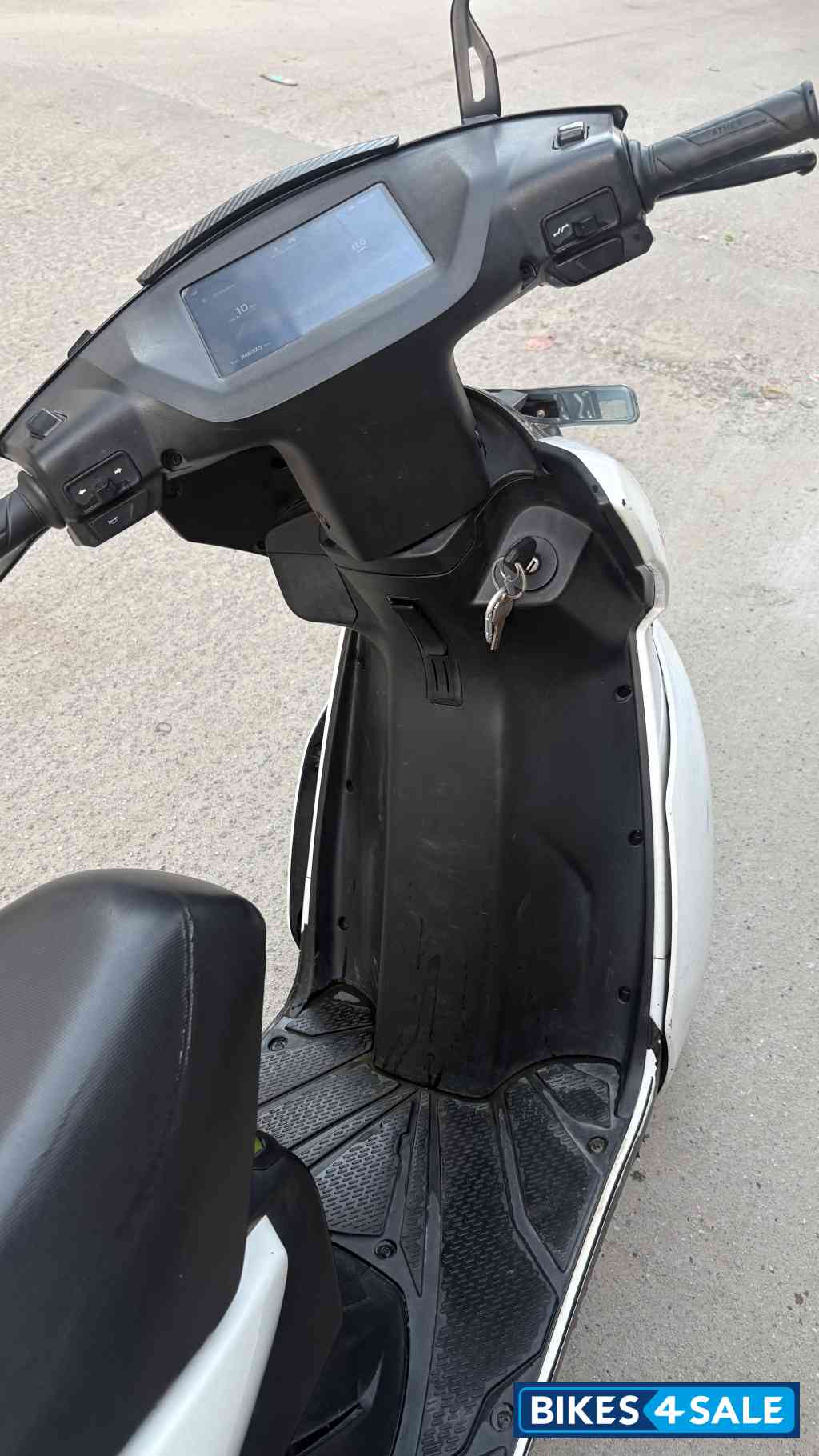 White Ather 450X White Ather 450X