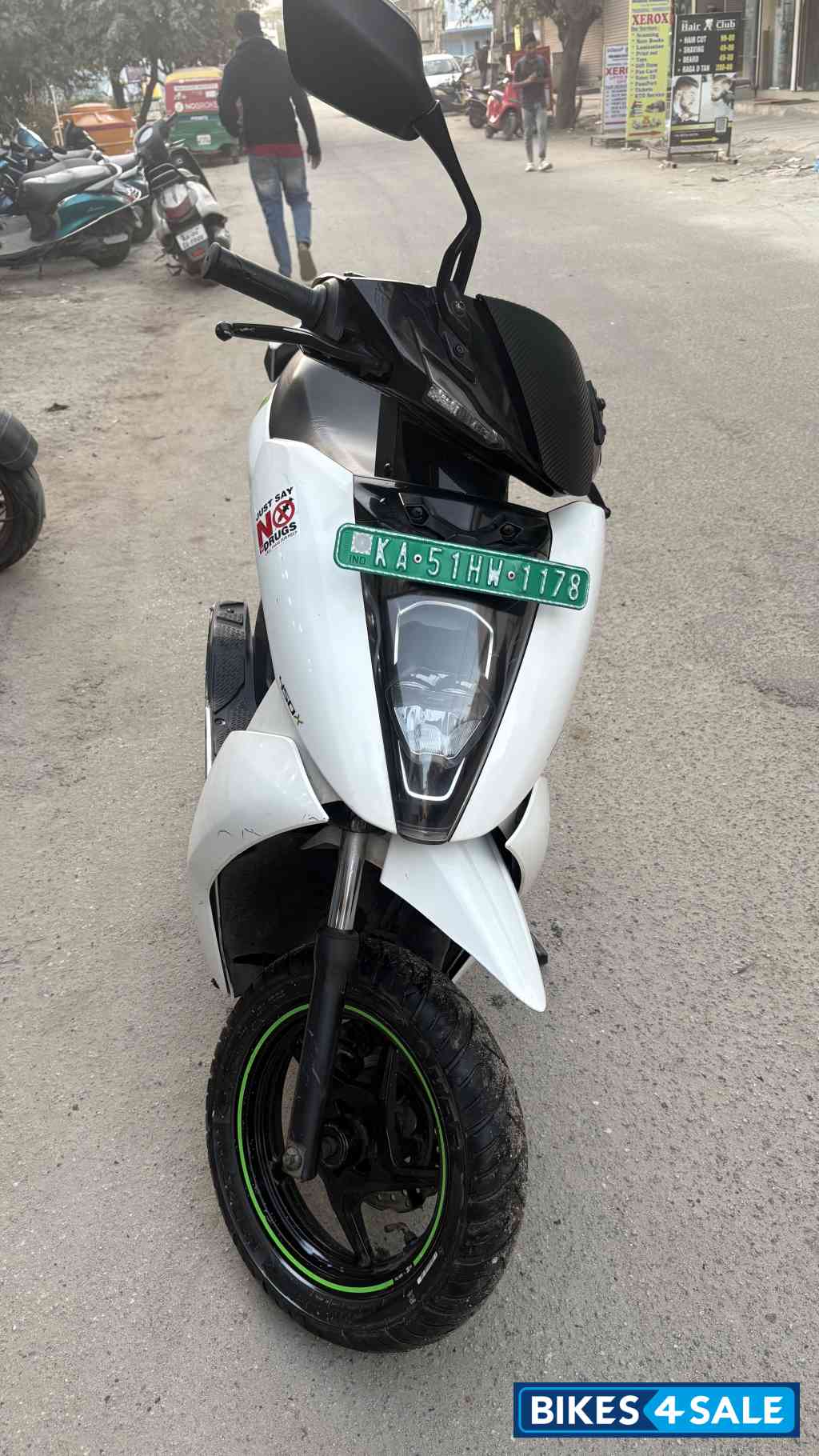 White Ather 450X White Ather 450X