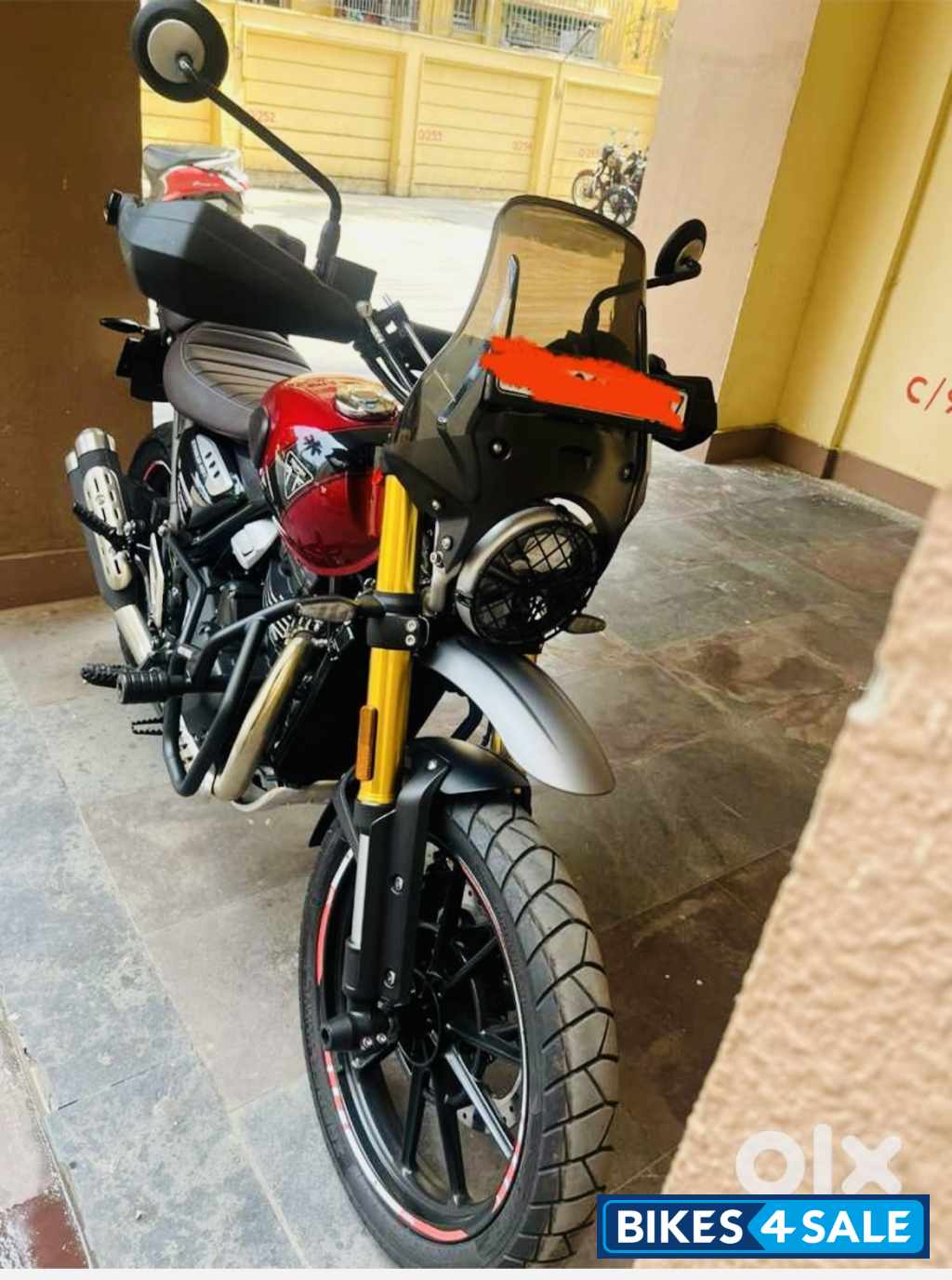 Triumph Scrambler 400 X