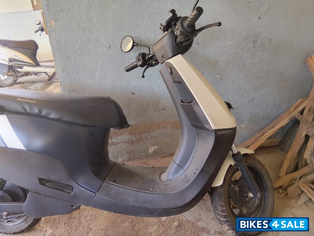 Midnight Blue Ola S1X 4 kWh Midnight Blue Ola S1X 4 kWh