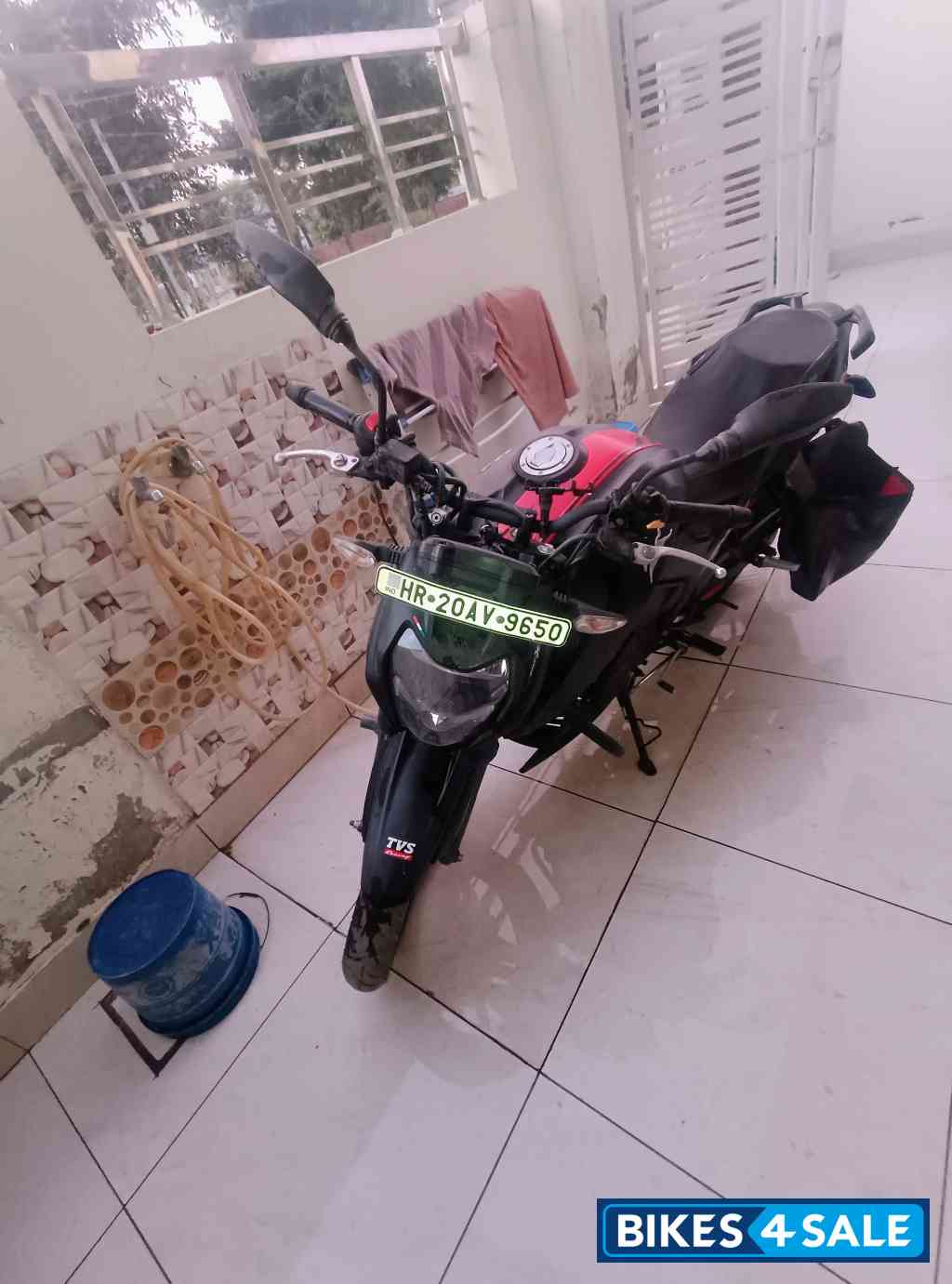 TVS Apache RTR 160 4V Special Edition