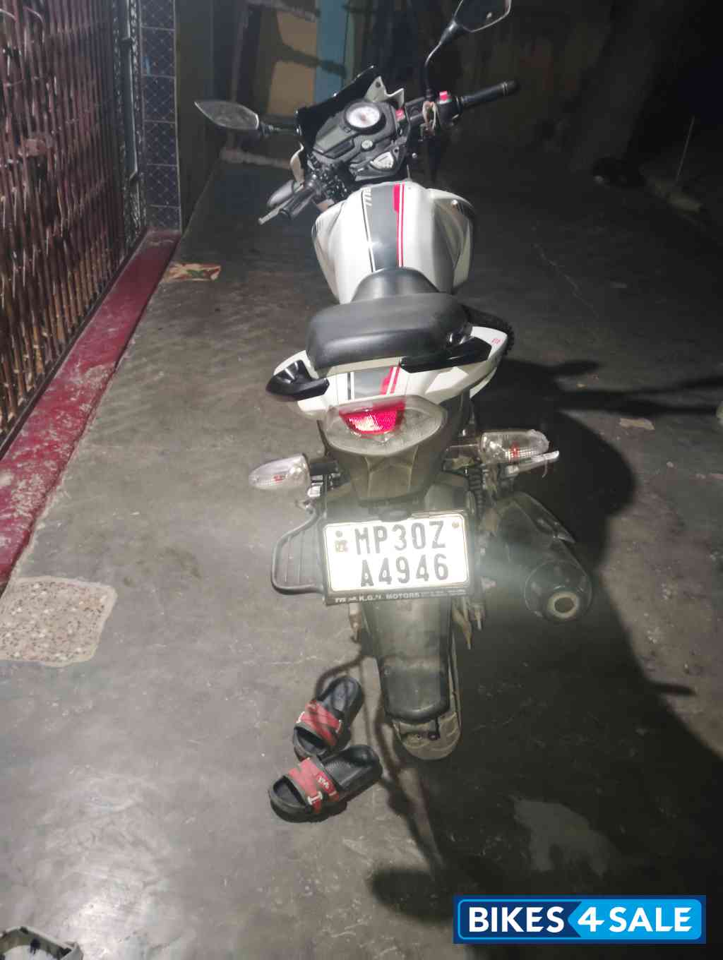 TVS Apache RTR 160 4V BS6