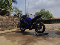 Yamaha R15 V4