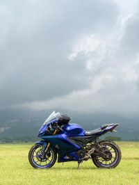 Yamaha R15 V4