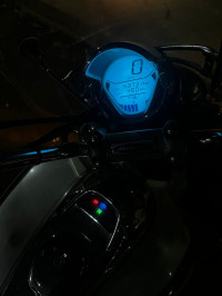 White Bajaj Avenger Cruise 220