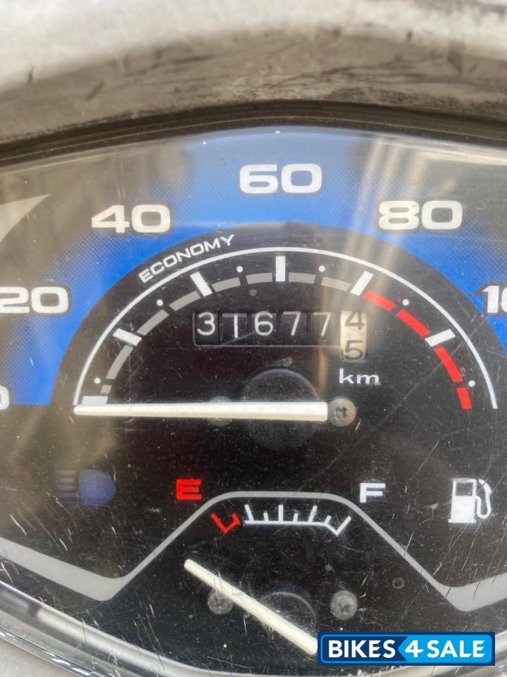 Gray (metallic) Honda Activa 5G