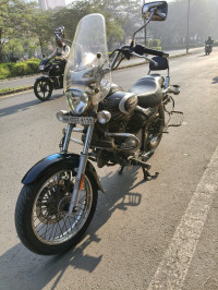 Black Bajaj Avenger Cruise 220 BS6