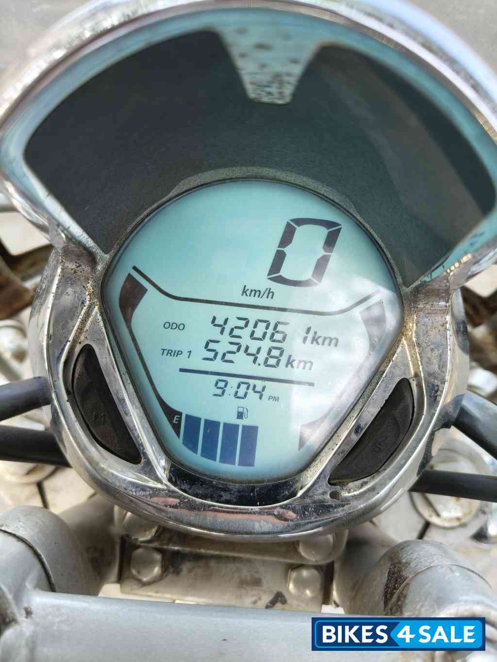 Black Bajaj Avenger Cruise 220 BS6