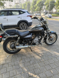 Black Bajaj Avenger Cruise 220 BS6